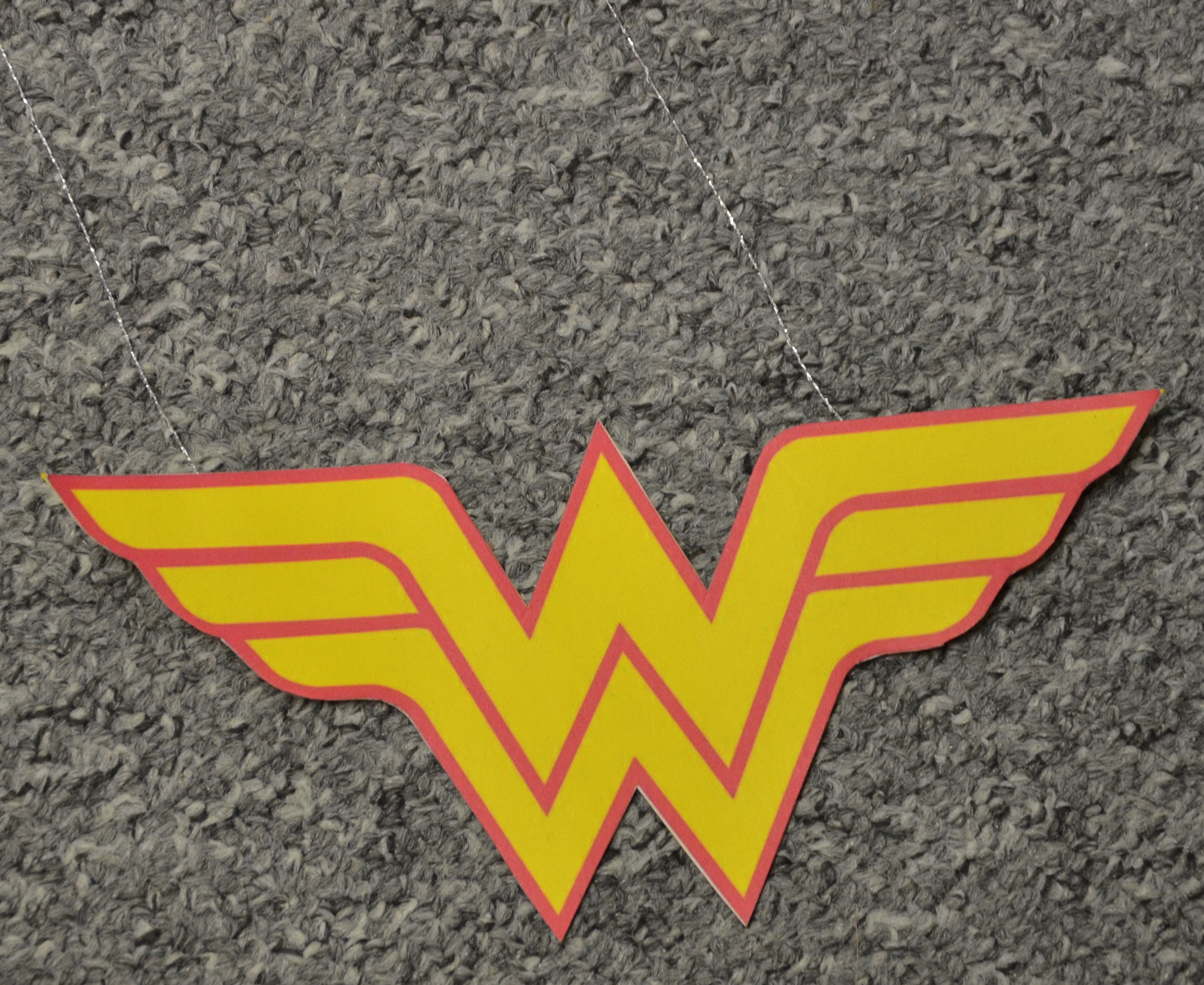 WonderWoman Logo Vorderseite DIY