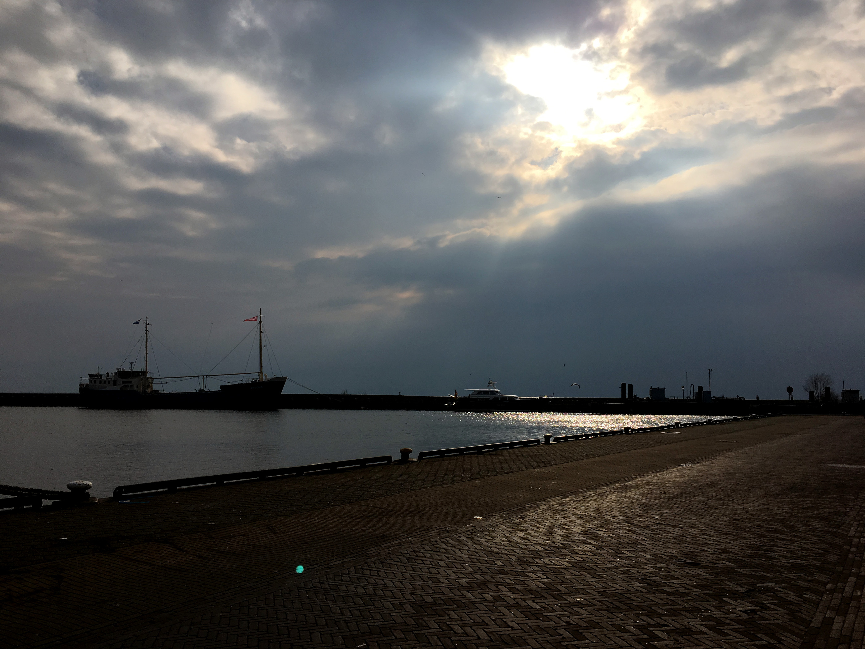 Stimmungsvolles Wolkenbild in Urk