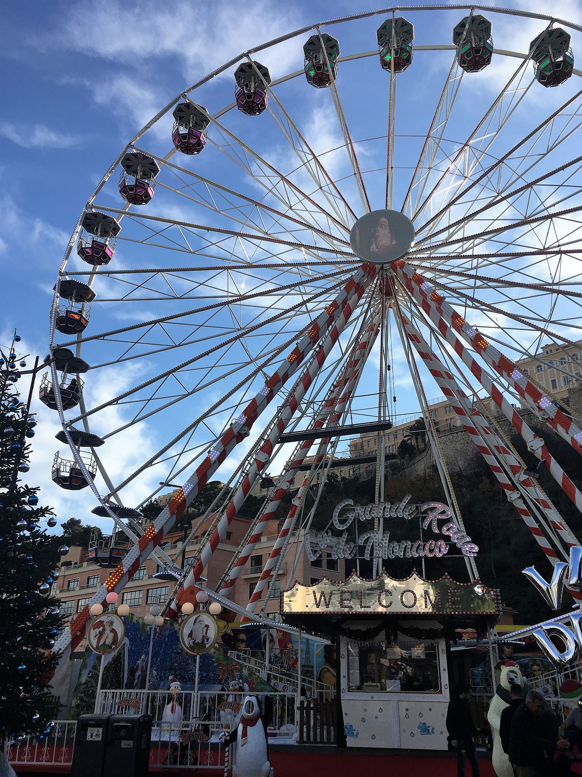 Riesenrad im Hafen von Monaco